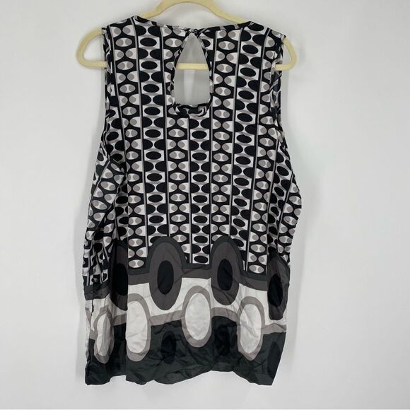 Antilia Femme Women’s Scoop Neck Sleeveless Circle Print Key Hole Back Blouse 2X - Picture 3 of 3